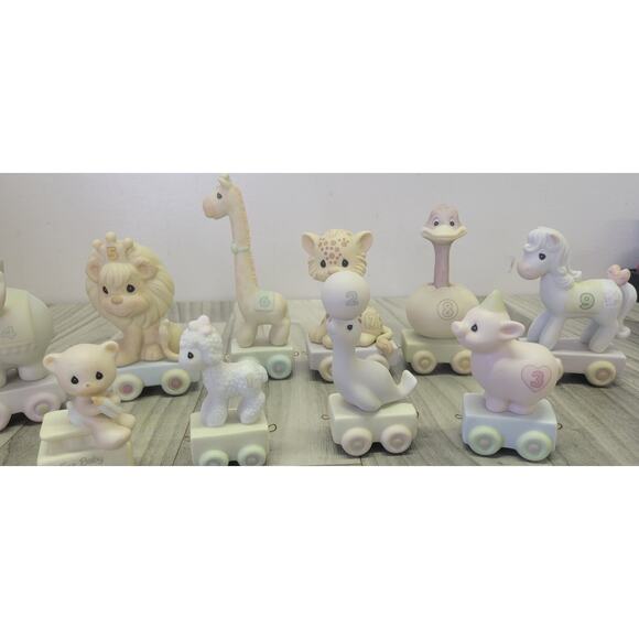 10 Precious Moments Birthday Animal Train - Picture 2 of 6